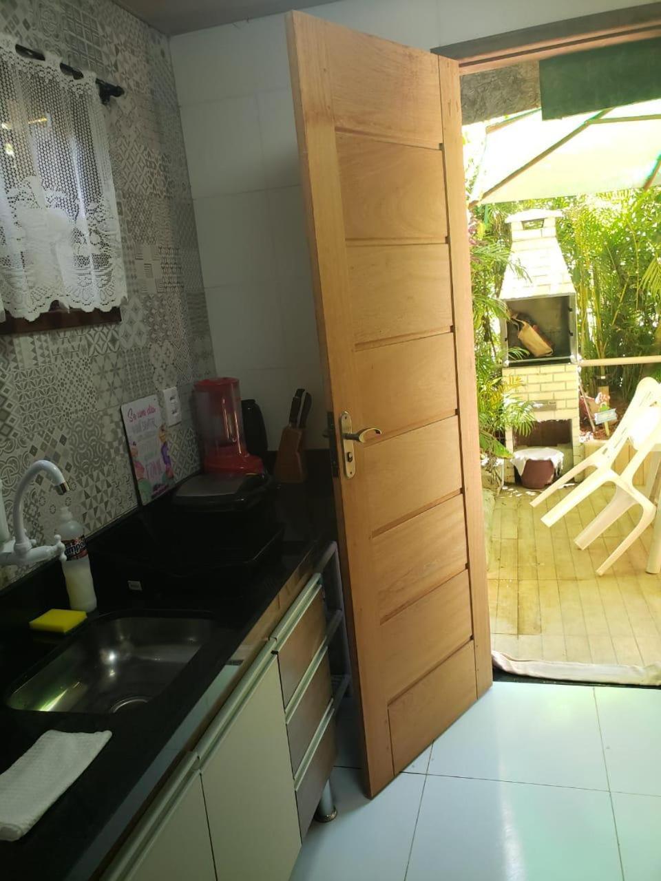 Flat quarto e sala praia do forte, 100 metros da vila Praia do Forte Exterior foto